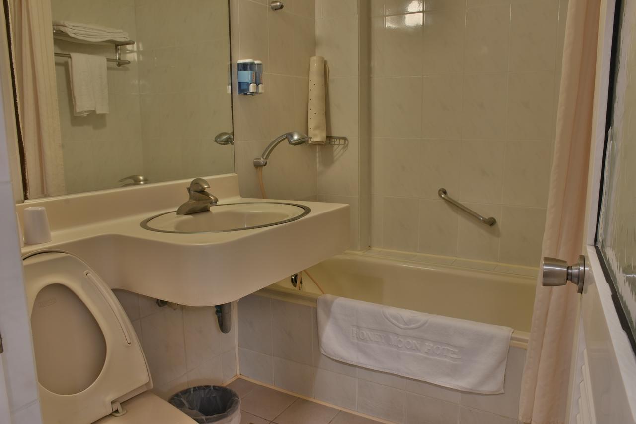 Honey Moon Hotel Nhân Ái Ngoại thất bức ảnh