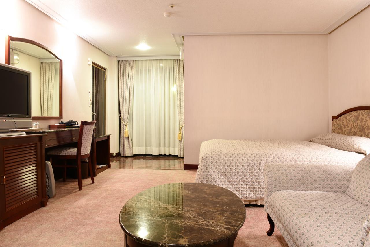 Honey Moon Hotel Nhân Ái Ngoại thất bức ảnh